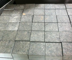 Đá cubic bazan xám khò mặt DCB-BXKM